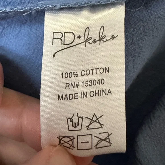 RD + Koko Embroidered Blue Women's Top - SZ M - Picture 7 of 8